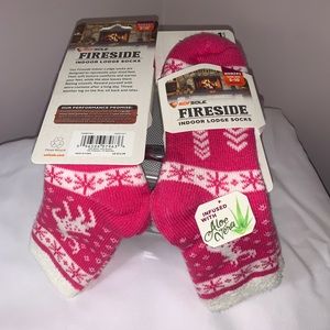 SofSole Fireside ALOE VERA Cozy Socks PINK XMAS